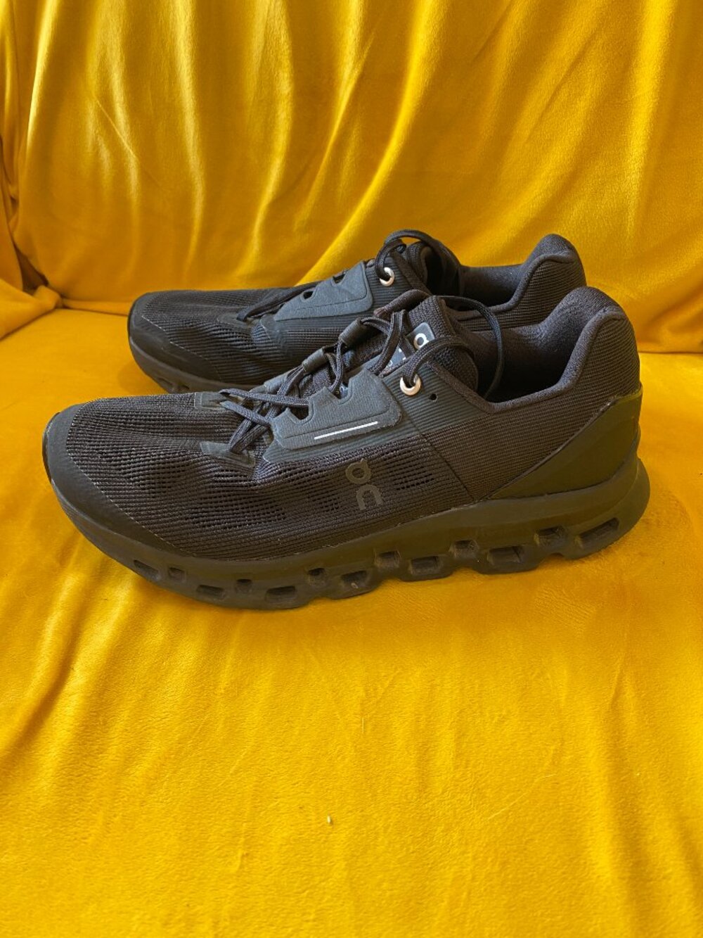 On Running Men's Black Athletic Shoes